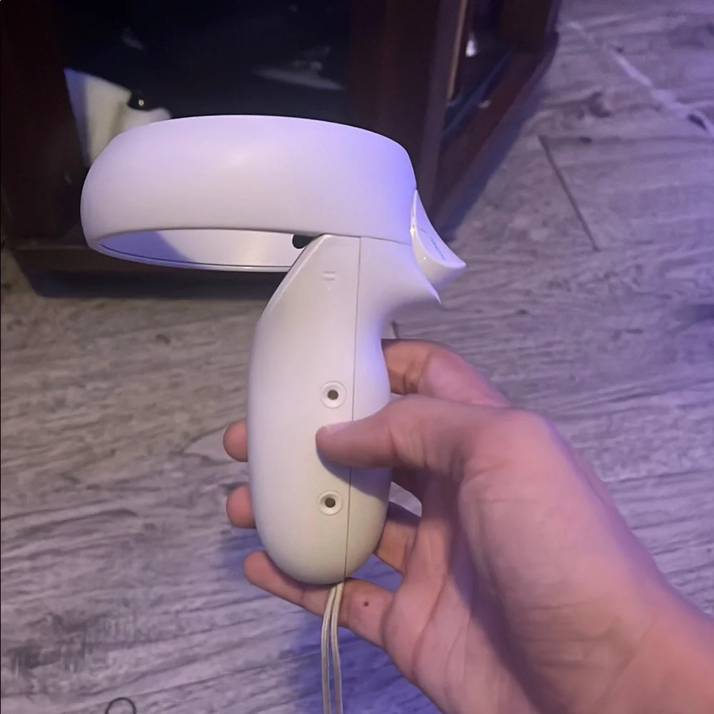 Urge White VR Charging Dock